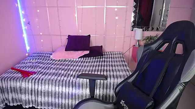 Justin gray  online show from October 13, 8:48 pm