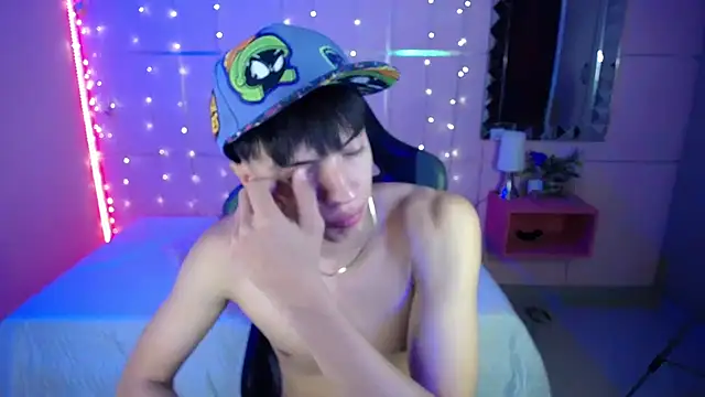 Justin gray  online show from October 7, 8:57 pm