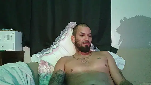 Snapshot of druski86321 chatting on October 11, 7:34 am druski86321 online show from October 11, 7:34 am
