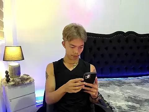 jersthebigfuckerxxx online show from October 3, 6:18 am