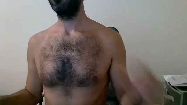 Snapshot of mrralph90 chatting on October 9, 5:18 pm mrralph90 online show from October 9, 5:18 pm