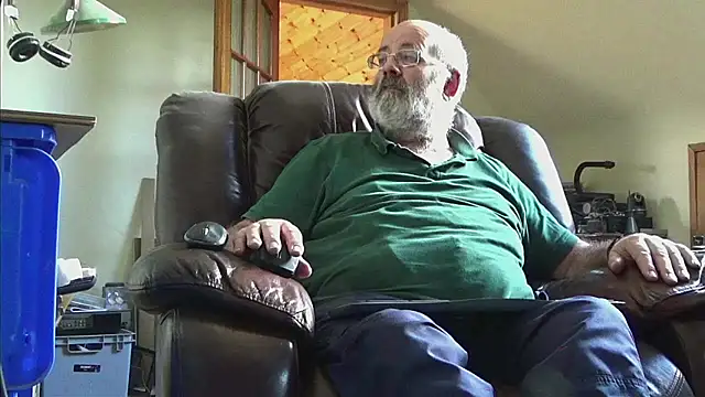 Snapshot of janzer13 chatting on September 28, 12:36 pm janzer13 online show from September 28, 12:36 pm
