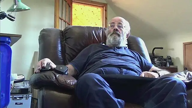 Snapshot of janzer13 chatting on September 25, 12:59 pm janzer13 online show from September 25, 12:59 pm