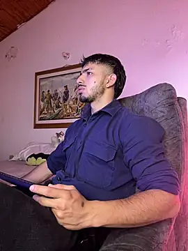 ArturoCardona  online show from February 16, 1:53 pm