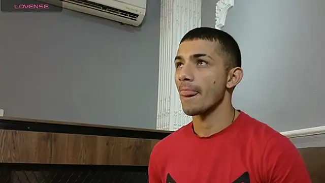 ArturoCardona  online show from October 13, 11:38 am