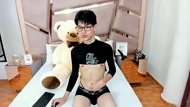 AustinFluf online show from October 2, 12:09 pm