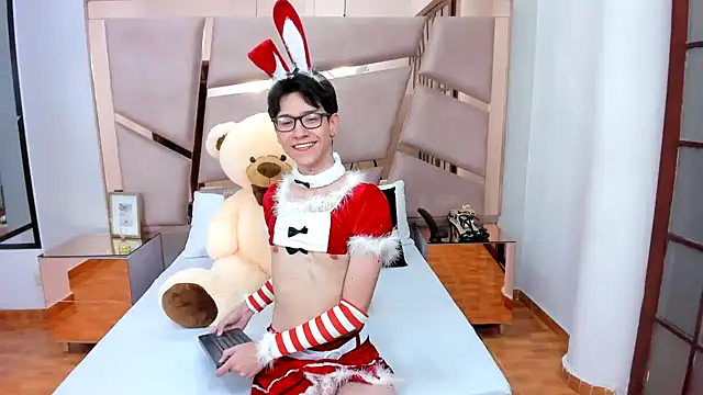 AustinFluf online show from September 19, 12:16 pm