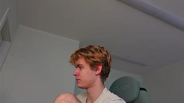 Logan Fraser online show from November 15, 1:13 pm