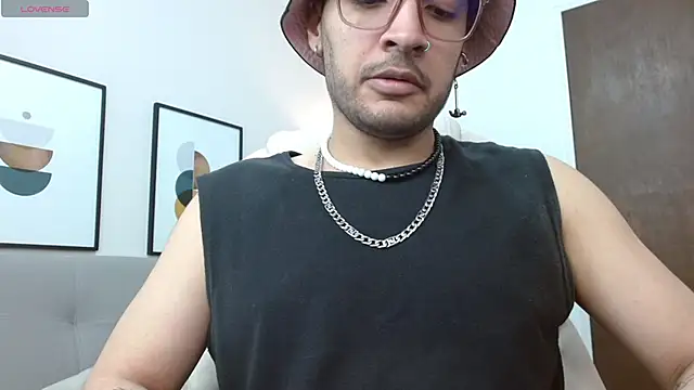   Damian    online show from November 7, 11:30 pm