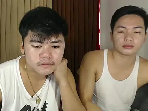 hot emman online show from March 8, 9:52 pm