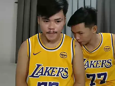 hot emman online show from October 14, 6:09 am