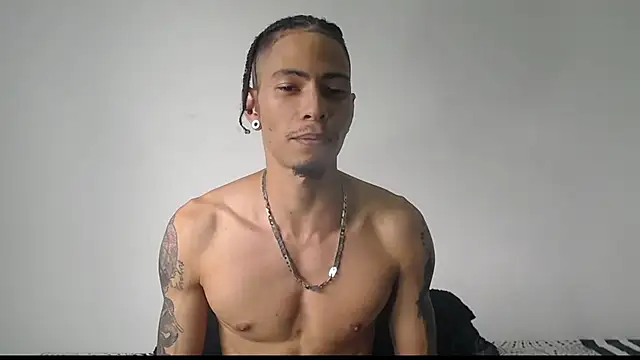 Snapshot of Daniel_laverde chatting on October 4, 7:08 pm Daniel laverde online show from October 4, 7:08 pm