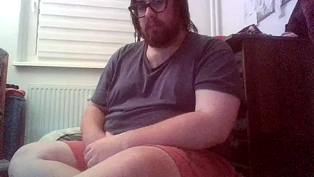 chubbyDavid1998 online show from January 5, 10:57 pm