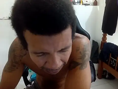 moreno25centimetro online show from October 18, 1:49 pm