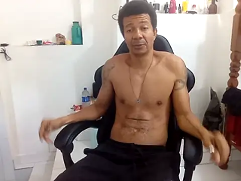 moreno25centimetro online show from October 15, 1:30 pm