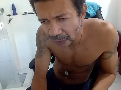 moreno25centimetro online show from October 25, 6:09 pm