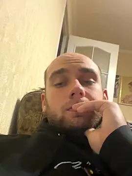 LuckyGirlfriends online show from October 18, 5:18 pm