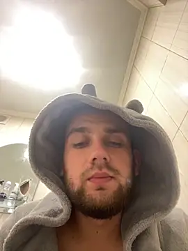 LuckyGirlfriends online show from November 2, 4:44 pm