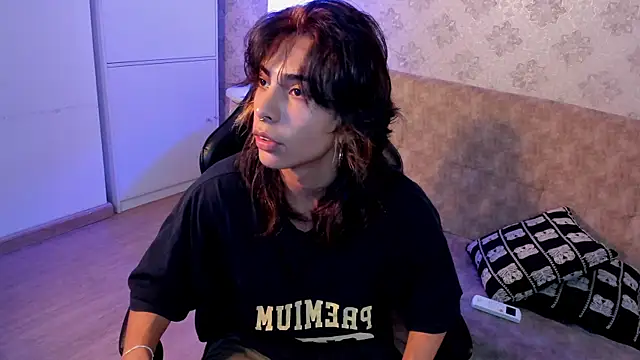 Dereck Manson online show from September 21, 7:36 pm