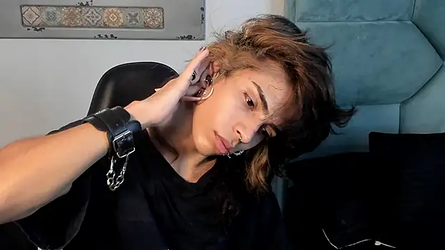 Dereck Manson online show from November 5, 12:07 pm