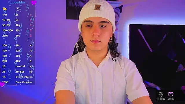 derek greyy  online show from April 13, 8:09 pm