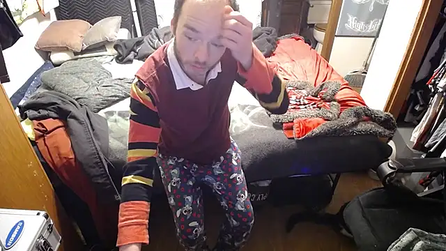 womenhateme69 online show from November 27, 9:02 am