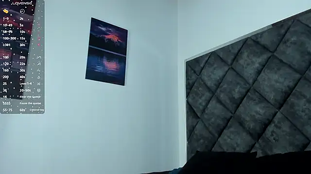 OwenStonne  online show from November 14, 12:50 pm