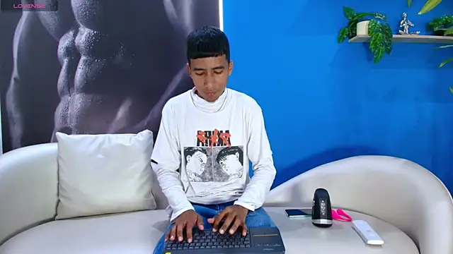 ender h0t online show from October 8, 1:48 pm