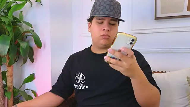 Naim Bennetsex online show from April 1, 6:38 pm