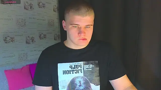 kittenmurr online show from October 12, 8:14 pm