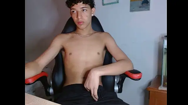 Xtremeplay 18 online show from October 27, 9:50 pm