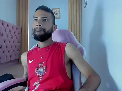 adri sexboy229 online show from October 1, 1:31 am