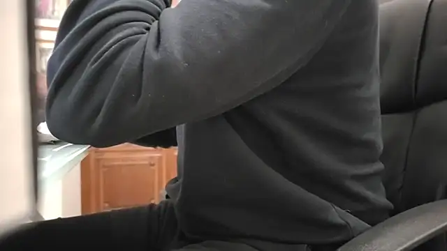 cqhd76 online show from December 17, 6:53 am