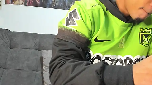  MACCARTHY TAYLOR online show from October 15, 1:57 am