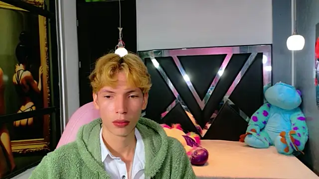 Snapshot of park_jimin1 chatting on October 8, 12:09 pm park jimin1 online show from October 8, 12:09 pm