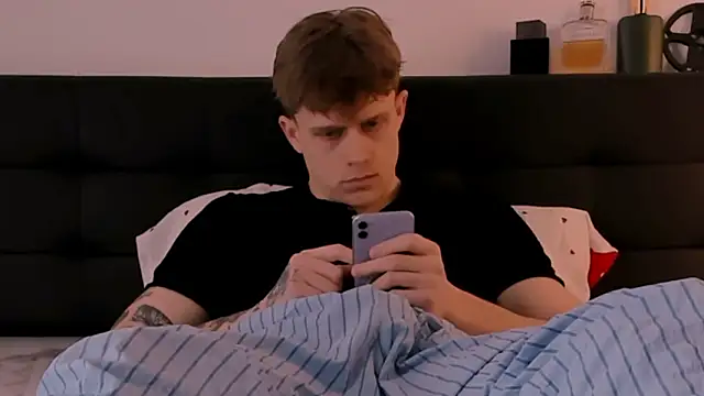 TalkingHead 0  online show from March 17, 9:45 am