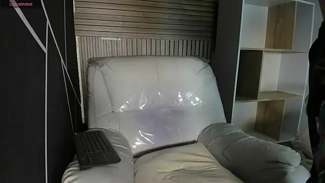 Snapshot of Loki_odinsonn chatting on September 27, 5:38 am Loki odinsonn online show from September 27, 5:38 am