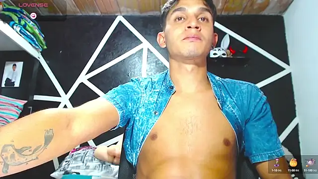 Angel latinboy online show from October 7, 10:36 pm