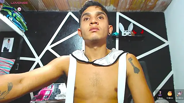 Angel latinboy online show from October 8, 11:09 pm