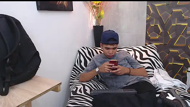 lord jamess  online show from September 24, 2:48 pm