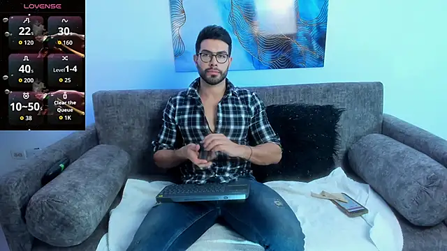 ZarekFox online show from October 13, 7:20 pm