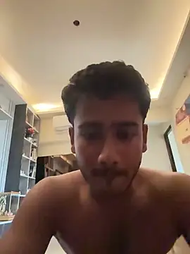 yheeboi online show from February 25, 7:42 am