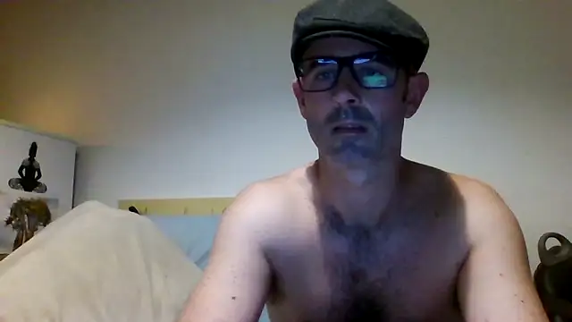 whatYwantMorrre online show from October 10, 4:12 pm