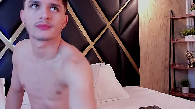 LiamMuller online show from October 9, 11:48 am