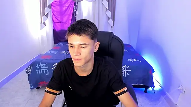 Aron Boyy online show from October 20, 8:02 pm