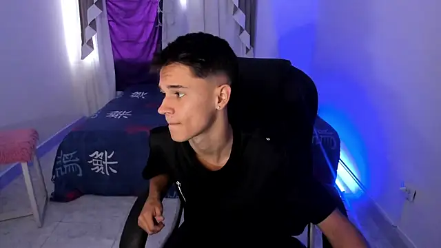 Aron Boyy online show from October 10, 8:13 pm