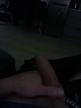 studdd716 online show from December 17, 4:02 pm