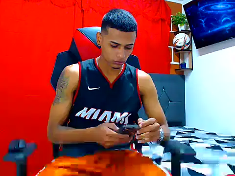 cristian tayron1 online show from July 21, 2:19 pm