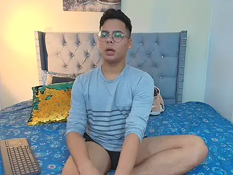 stewart mateo  online show from November 19, 2:11 am