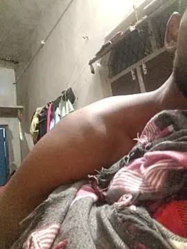 yours boyyy online show from September 25, 4:28 pm